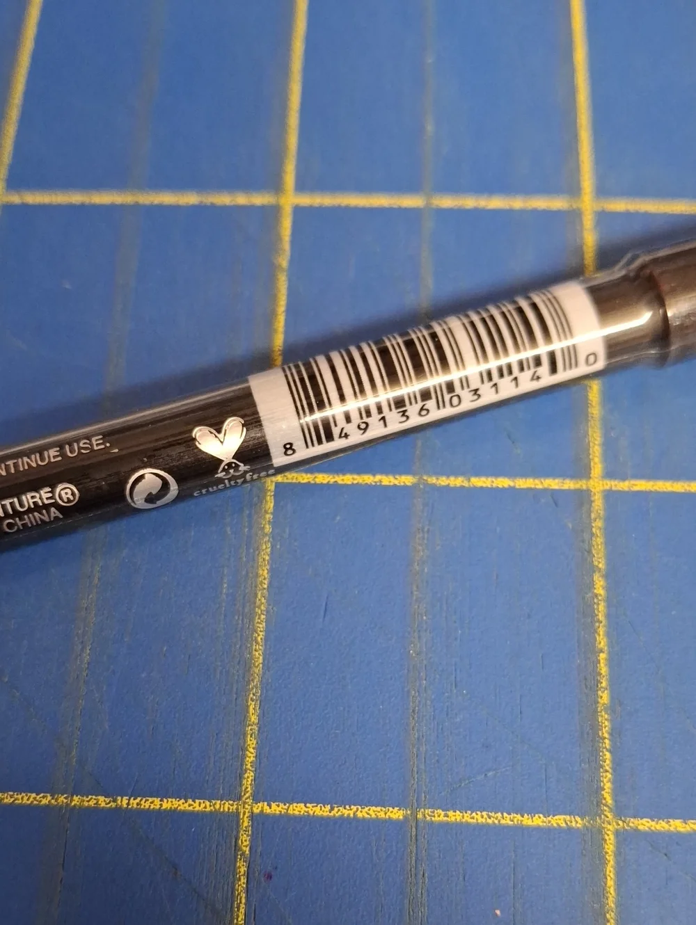 City Color Be Bold Lip Liner Pencil 1.4g New Sealed - Vintage